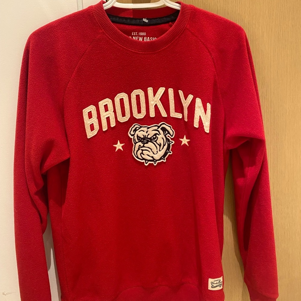 brooklyn red bulldog embroidered crewneck